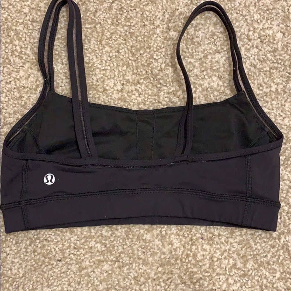 Lululemon sports bra